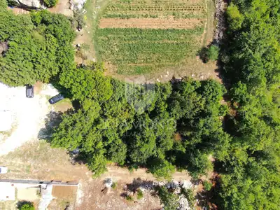 Građevinsko zemljište 1.100 m², Pićan - otvoren pogled - 7
