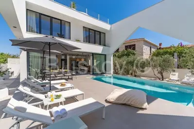 Vila 366 m², Supetar, 50 m od mora i pogled na more - 4