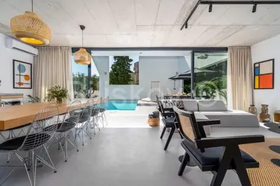 Vila 366 m², Supetar, 50 m od mora i pogled na more - 13