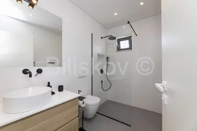 Vila 366 m², Supetar, 50 m od mora i pogled na more - 21