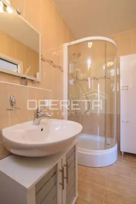 Apartment 123 m², Okrug Gornji - quiet street near the beach - 11