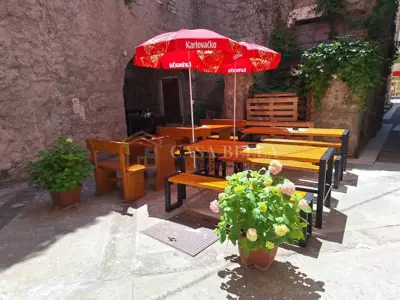 Building 450 m², Senj - center, 5 entrances and investment potential - 9