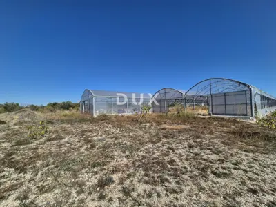 Landwirtschaftsfläche 14.000 m², Martinska - Zugang zur öffentlichen Straße - 6