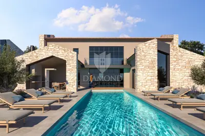 Poreč - okolica - Odlično građevinsko zemljište 2132 m² s projektom i
