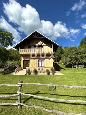 Haus 100 m², Sinac - Blick auf Gacka und Majerovo vrilo
