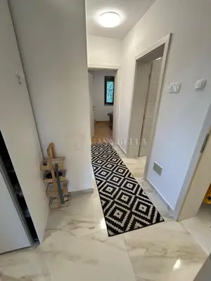 Wohnung 88 m², Malinska na Krku - 3 Schlafzimmer - 13