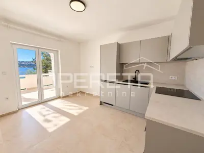 Stara Novalja - kuća s 5 etažiranih apartmana, prvi red do mora - 6