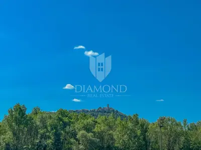 Building plot 4,607 m², Oprtalj - view of Motovun - 3