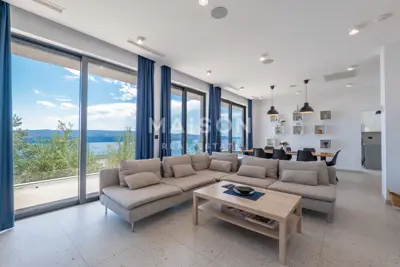 Villa 356 m², Čelina - atemberaubender Panoramablick auf Brač - 14