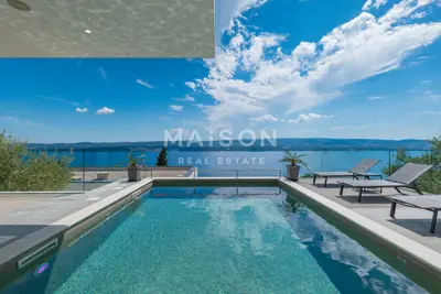 Villa 356 m², Čelina - atemberaubender Panoramablick auf Brač - 10