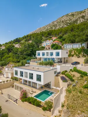 Villa 356 m², Čelina - atemberaubender Panoramablick auf Brač - 2
