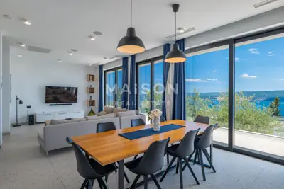 Villa 356 m², Čelina - atemberaubender Panoramablick auf Brač - 17