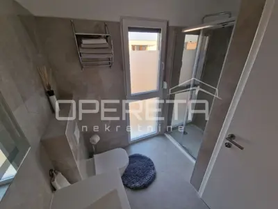Villa 240 m², Medulin - panoramic sea view - 10