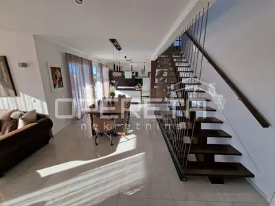 Villa 240 m², Medulin - panoramic sea view - 4
