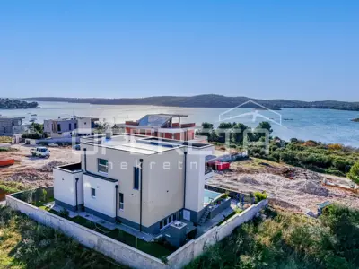 Villa 240 m², Medulin - panoramic sea view - 19