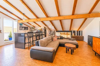 Stan 132,1 m², Šišan - zaseban ulaz i terasa - 2