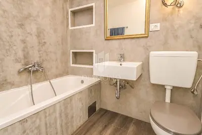 Stan 132,1 m², Šišan - zaseban ulaz i terasa - 6
