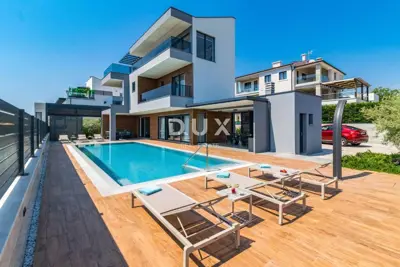 Villa 350 m², Fažana - panoramic sea view - 22