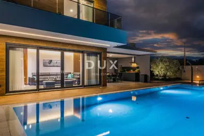 Villa 350 m², Fažana - panoramic sea view - 3