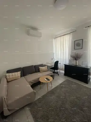 Stan 45 m², Pula Centar - namješten i klimatiziran - 2