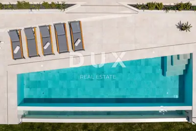 Villa 290 m², Labin - Meerblick und Pool - 8