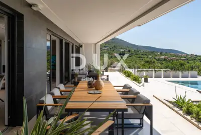 Villa 290 m², Labin - Meerblick und Pool - 18
