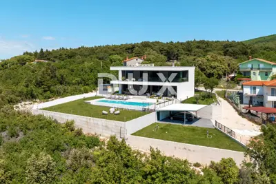 Villa 290 m², Labin - Meerblick und Pool - 7