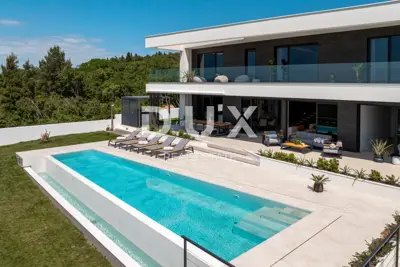 Villa 290 m², Labin - Meerblick und Pool - 4