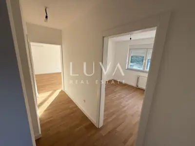 Stan 79,8 m², Perjavica - pogled na grad i zelenilo - 8