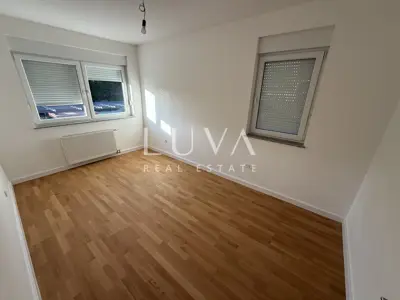 Stan 79,8 m², Perjavica - pogled na grad i zelenilo - 7
