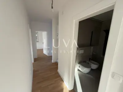 Stan 79,8 m², Perjavica - pogled na grad i zelenilo - 4