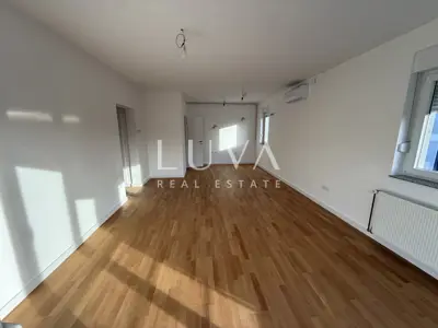 Stan 79,8 m², Perjavica - pogled na grad i zelenilo - 3