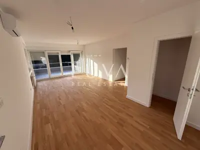 Wohnung 79,8 m², Perjavica - Blick auf die Stadt und das Grün