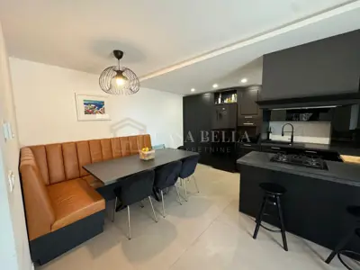 Kuća 300 m², Kostrena - 3 spavaće sobe i poslovni prostor