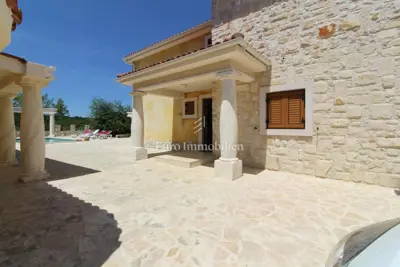 Einzigartige mediterrane Villa mit Pool auf der Insel Krk! - 6