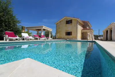 Einzigartige mediterrane Villa mit Pool auf der Insel Krk! - 2