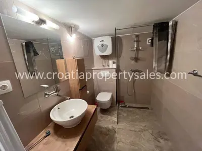 Kuća 187 m², Komiža na otoku Visu, 140 m od plaže - 9