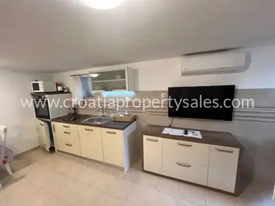 Kuća 187 m², Komiža na otoku Visu, 140 m od plaže - 8