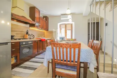 Kuća 172 m², Oprtalj - centar, renovirana - 4