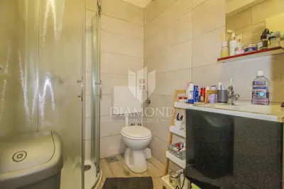 Kuća 172 m², Oprtalj - centar, renovirana - 11