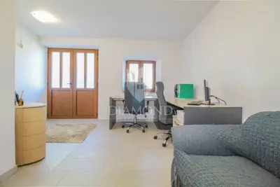 Kuća 172 m², Oprtalj - centar, renovirana - 6