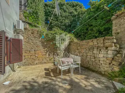 Kuća 172 m², Oprtalj - centar, renovirana - 12