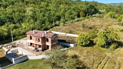 Haus 181 m², Pićan - ruhige Lage und Pool - 3