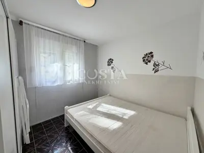 Kuća 222 m², Vir - 4 apartmana i terasa - 5