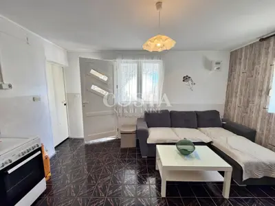 Kuća 222 m², Vir - 4 apartmana i terasa - 8