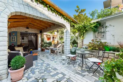 Villa 431 m², Selce - 300 m vom Meer und vom Zentrum