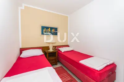 Villa 431 m², Selce - 300 m vom Meer und vom Zentrum - 10