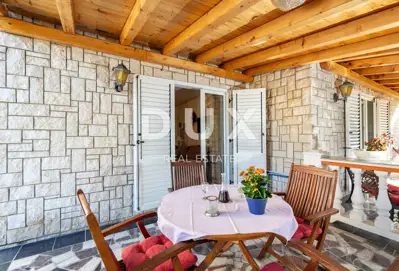Villa 431 m², Selce - 300 m vom Meer und vom Zentrum - 5