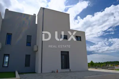 Doppelhaus 199,6 m², Vrsi - privater Pool und Terrasse mit Meerblick - 7
