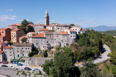 House for sale in Labin, 320 m² - 16